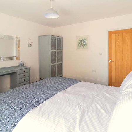 Lovely 2- Bedroom Apartment With Stunning Sea Views Worthing Exteriör bild