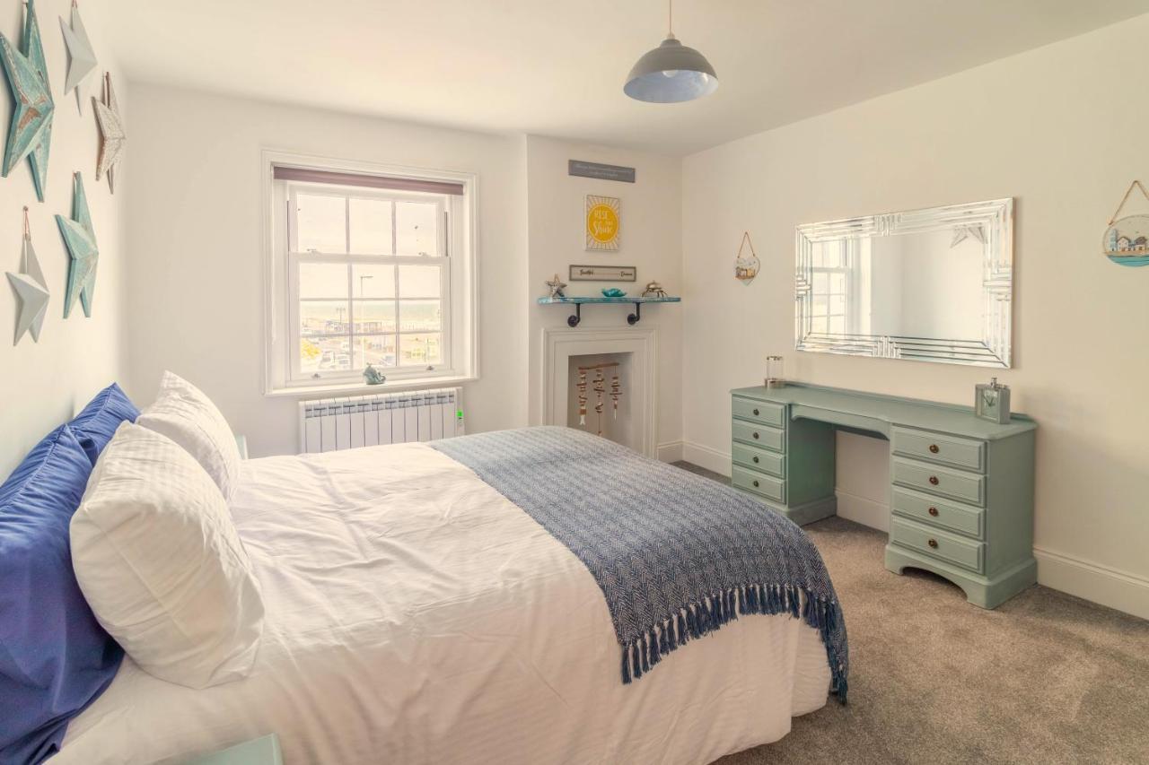 Lovely 2- Bedroom Apartment With Stunning Sea Views Worthing Exteriör bild